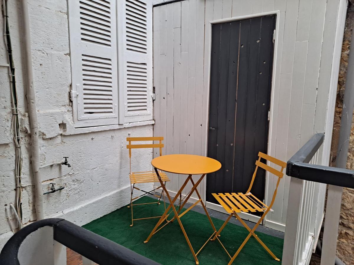 Studio Cosy Meuble, Terrasse Et Patio Pour Velo Rochefort  Ngoại thất bức ảnh